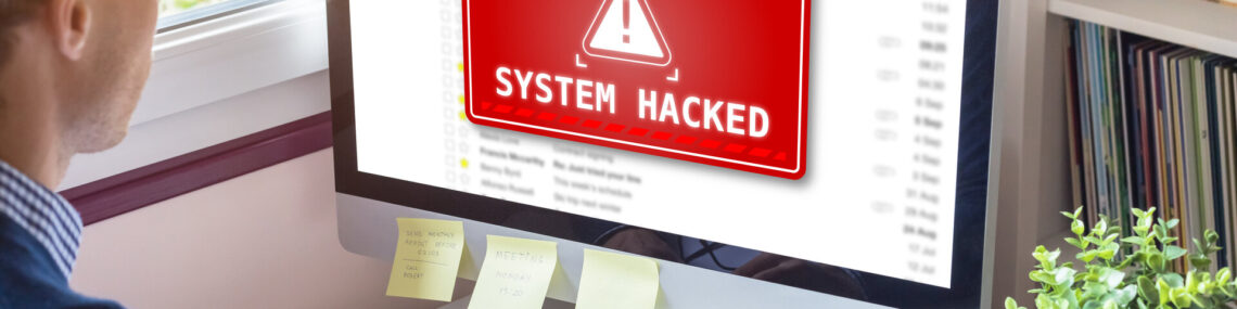 Warnung auf dem Computerbildschirm nach einem Cyberangriff auf das Netzwerk, als Symbol für gehacktes System, Cybersicherheitslücke im Internet, Virus, Datenverletzung, oder böswillige Verbindung.